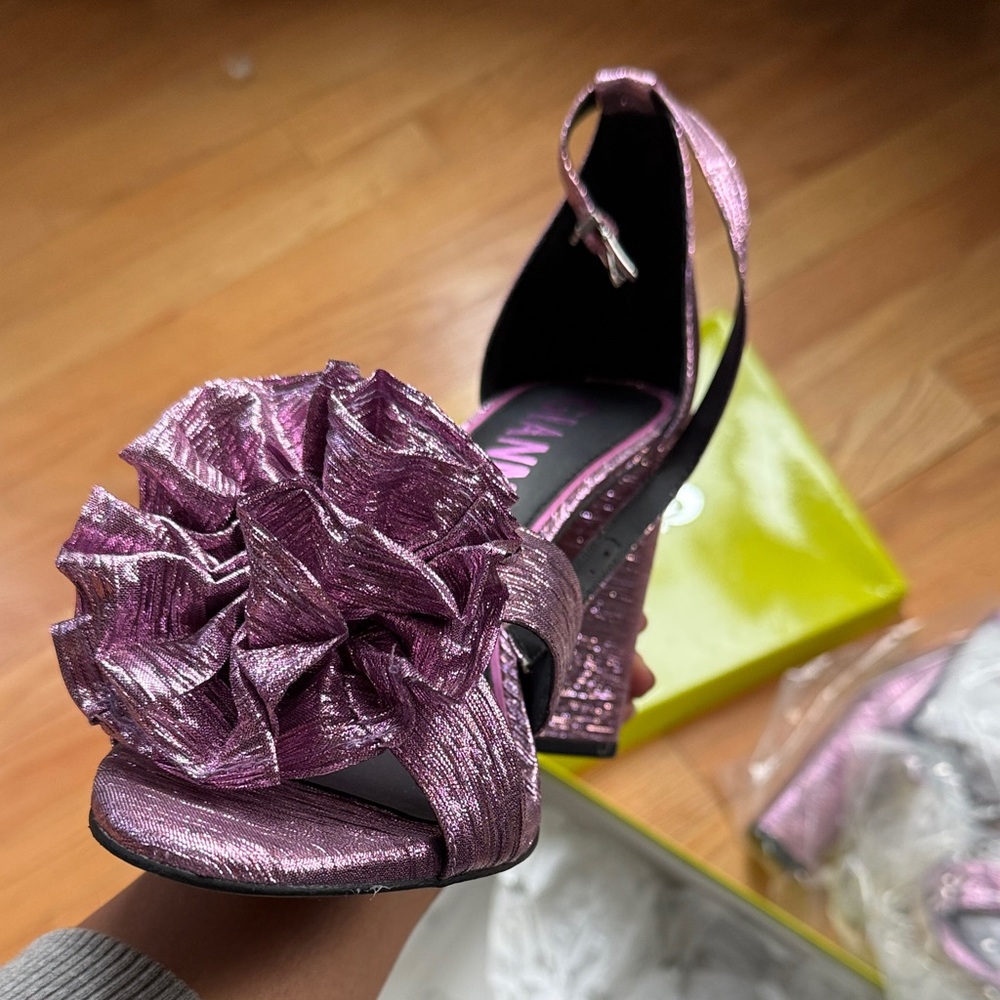 Gianni Bini Metallic Purple Heels - Picture 3 of 3